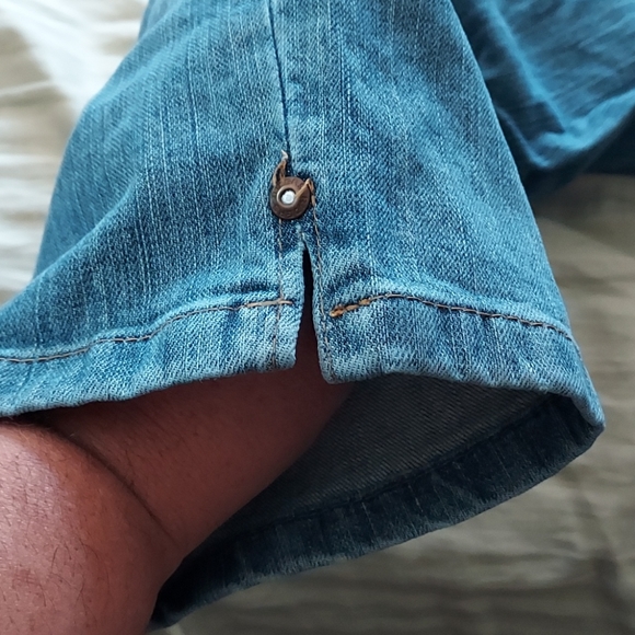 Capri's - Picture 5 of 5